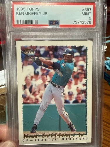 1995 Topps - Ken Griffey Jr #397 PSA 9