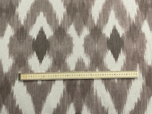 London Clay/Oatmeal Large Ikat Linen 280cm/108" wide Curtain Fabric - Picture 7 of 7