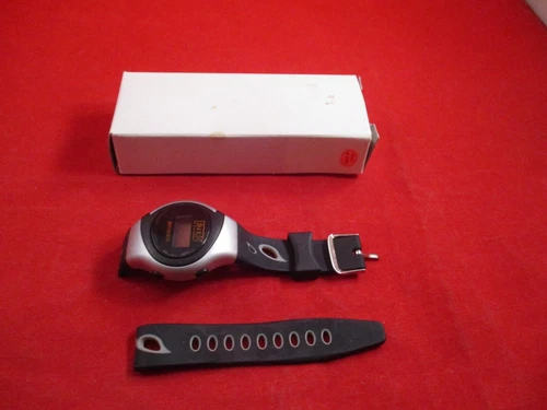 F-Zero GP Legend Nintendo Game Boy Advance Promotional Watch *BROKEN*