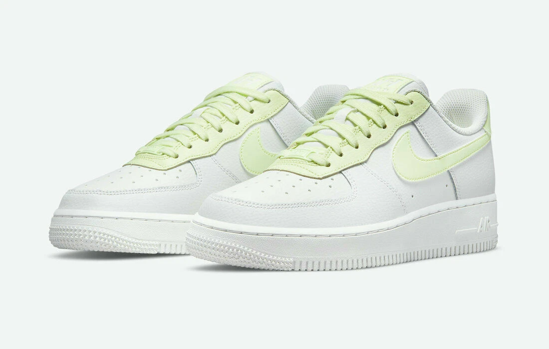 NEW Women s Nike Air Force 1 One Low White Lime Ice Green 315115 166 Size 9