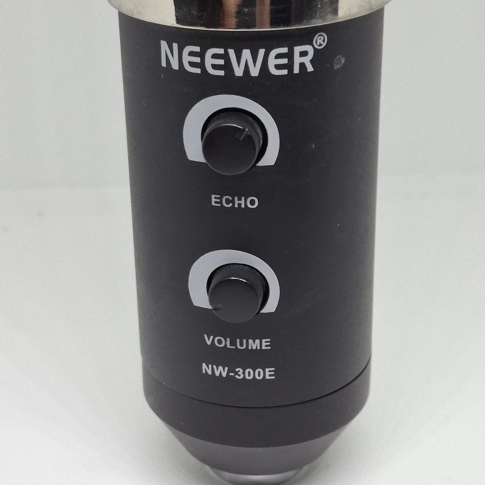 Neewer  Nw-300E  Professional Condenser Microphone - Image 2 of 4