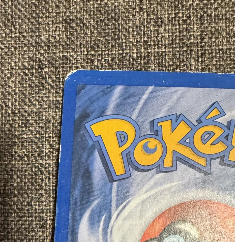 Charizard Pokémon TCG Base Set II #4 Holo Rare Card 4/130 - Image 3 of 4