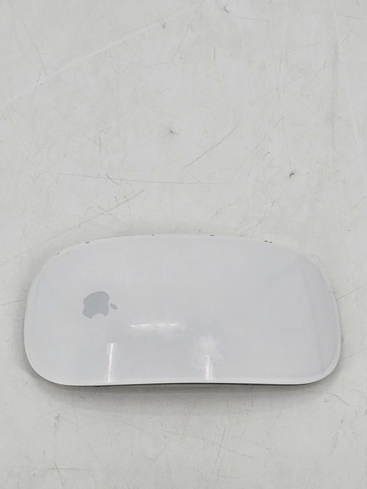 Genuine OEM Apple Wireless Bluetooth White Magic Mouse A1296 (1st Gen) - Image 2 of 4