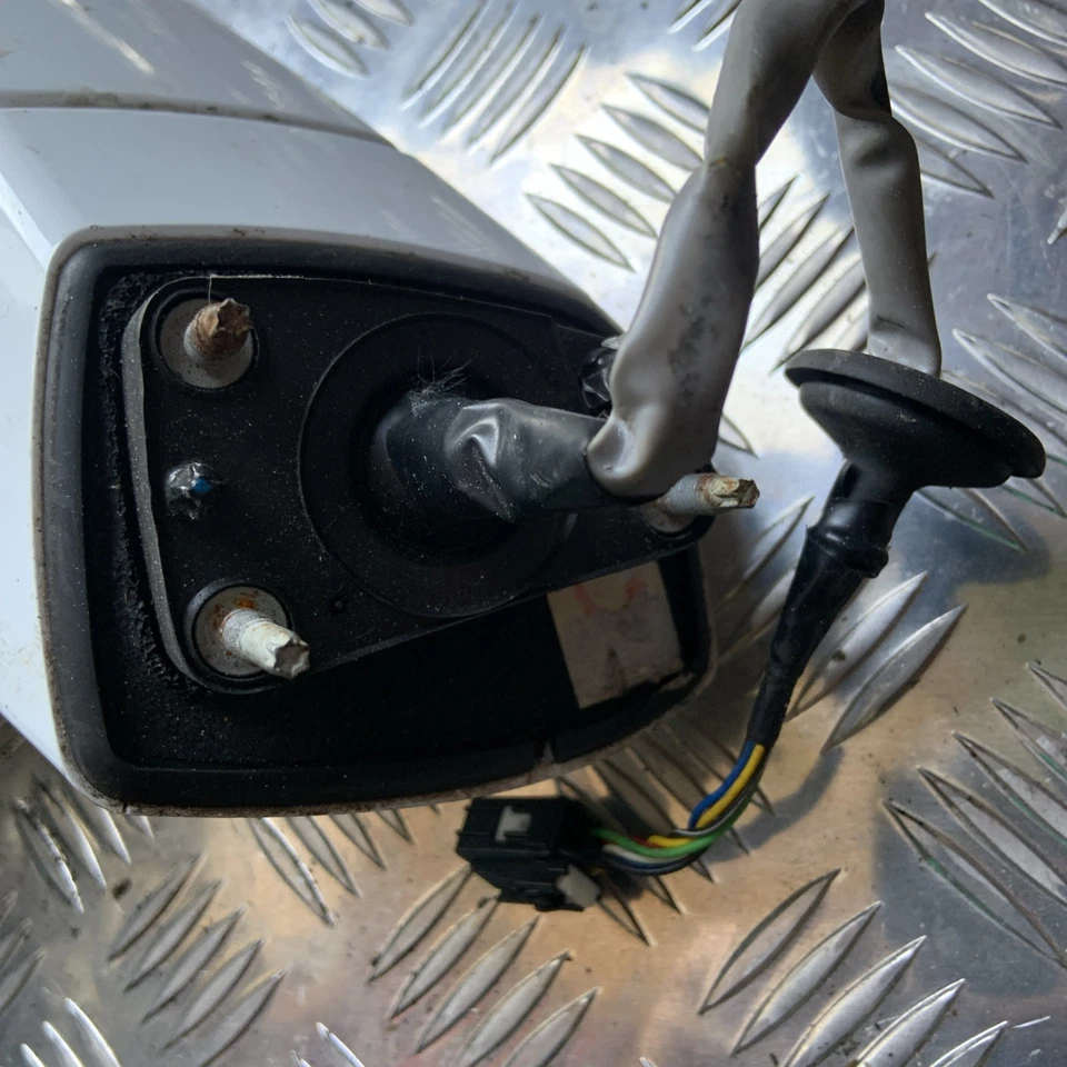 Espejo retrovisor exterior izquierdo nuevo original opel mokka color blanco 42464285 Foto 2 de 4