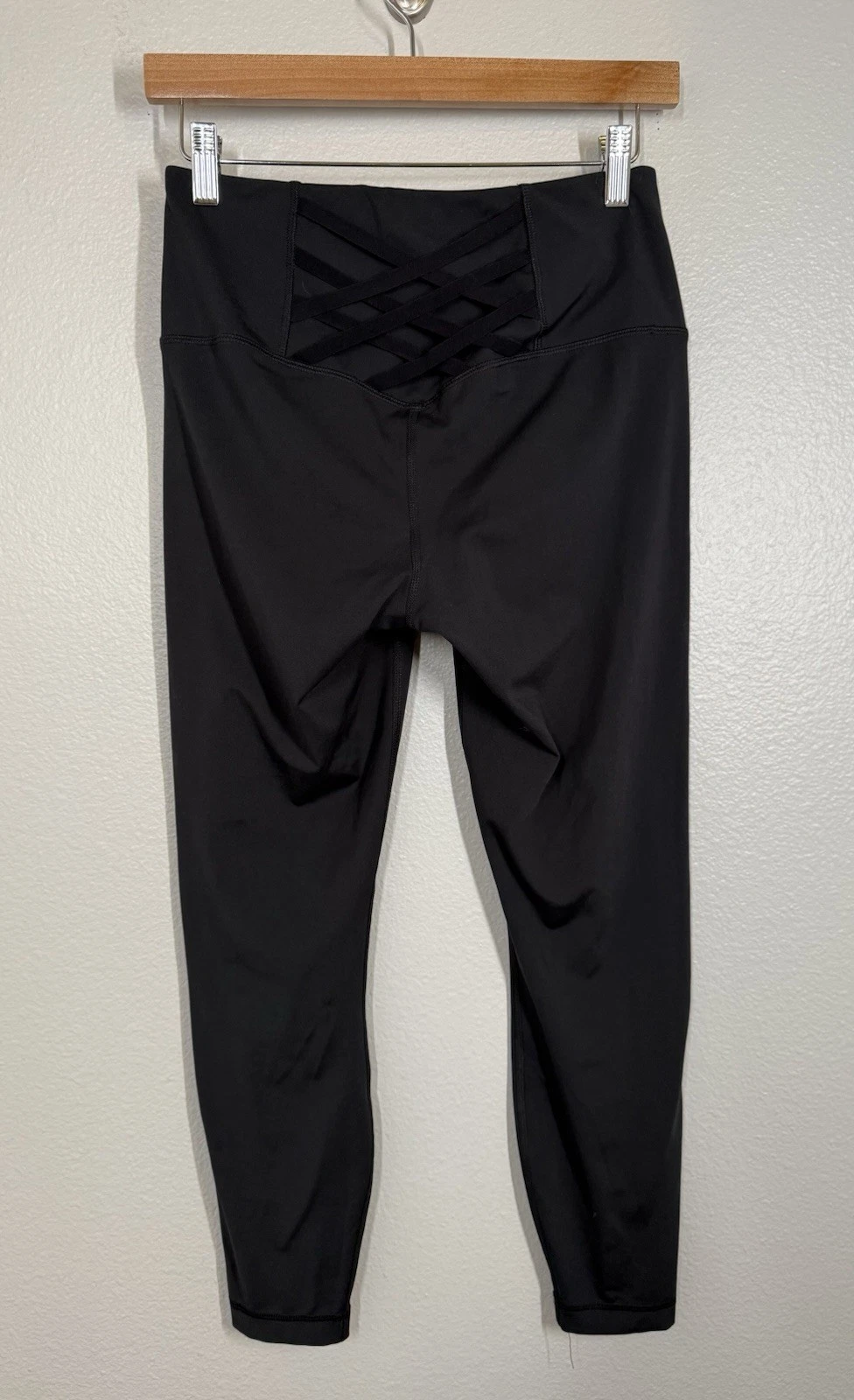 yogalicious high waist squat proof criss cross v-back ankle length leggings