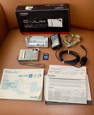 CASIO EXILIM EX-S3 3.2MP Ultra Slim Digital Camera SD Card Battery Charging Dock