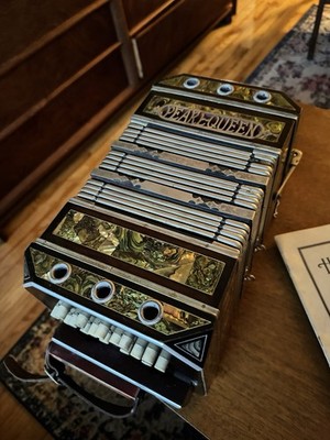 Antique Vintage Pearl Queen GEORGI & VITAK Music Co Concertina