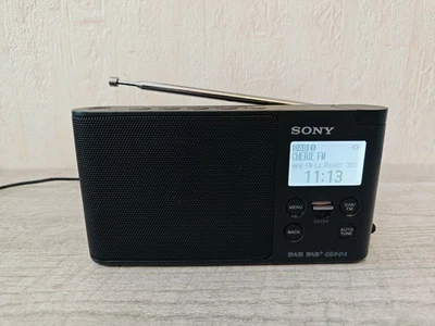 Radio portable DAB/DAB+/FM SONY XDR-S41D / worldwide shipping - Photo 1/4