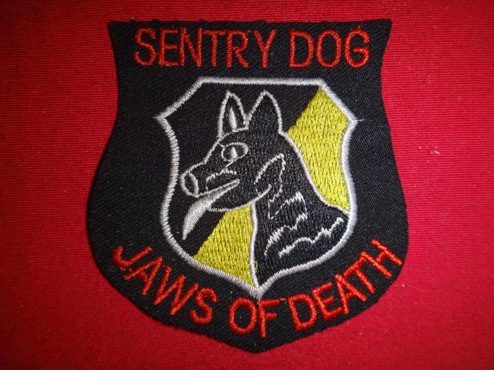 Vietnam War Patch US Military SENTRY DOG JAWS OF DEATH – SDGs