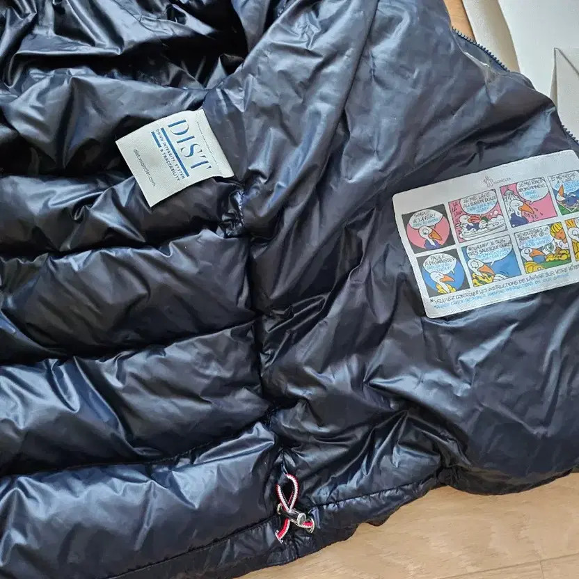 Moncler Pavine Puffer Jacket 5 Size, Pre-Owned thumbnail 7