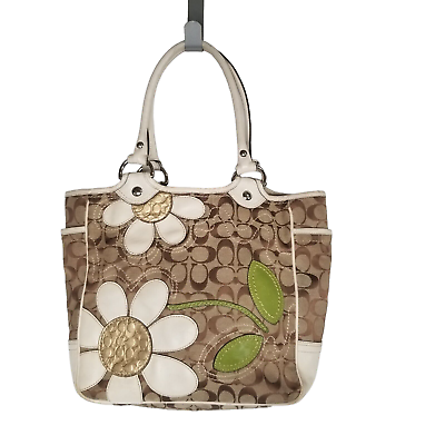 Coach Signature Bleecker Daisy Tote Purse F14724 Khaki/White Coach Signature Bleecker Daisy Tote Purse F14724 Khaki/White