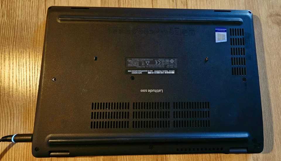 Dell Latitude 5280 Notebook 12,5 Zoll i5 7.Gen 8GB 250GB SSD FHD Win10P Laptop, Foto 4 von 5