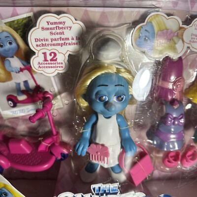 New The Smurfs Smurfette Chic Fashion Doll with Scooter Rare
