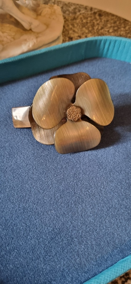 Laurent Olivier Camelia Vintage Hair Clip (HAND MADE IN  display picture 3