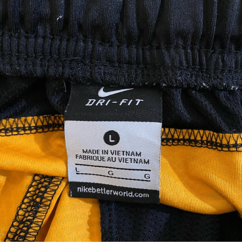 Nike Boy’s Dri-Fit Legacy All Over Training Shorts Black Gold L - Picture 2 of 2