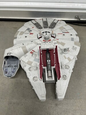Hasbro Collection Star Wars Ship Millenium Falcon Smugglers Run