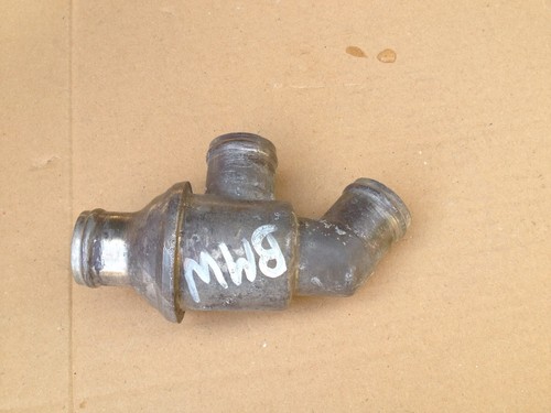 BMW E30 3er Thermostatgehäuse Wahler 1253248 E3 E9 E10 E12 E21 E28 E30 02 (D274)