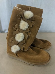 ugg boots with three bows