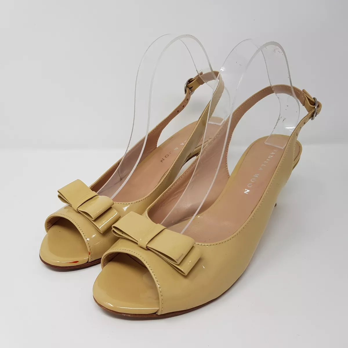 Cream kitten store heel sandals uk