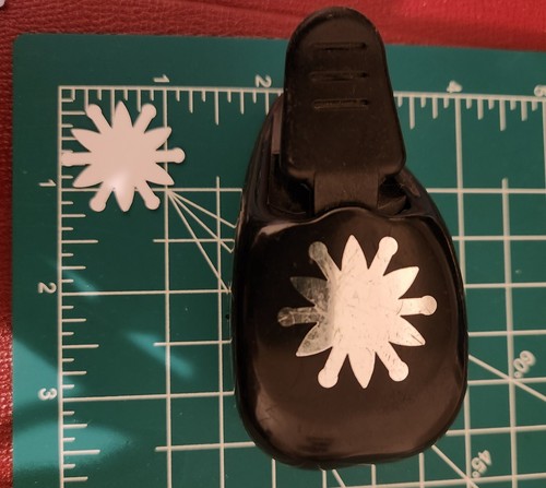 Stampin up! whale style paper punch. Snowflake? works Great! - Picture 3 of 3