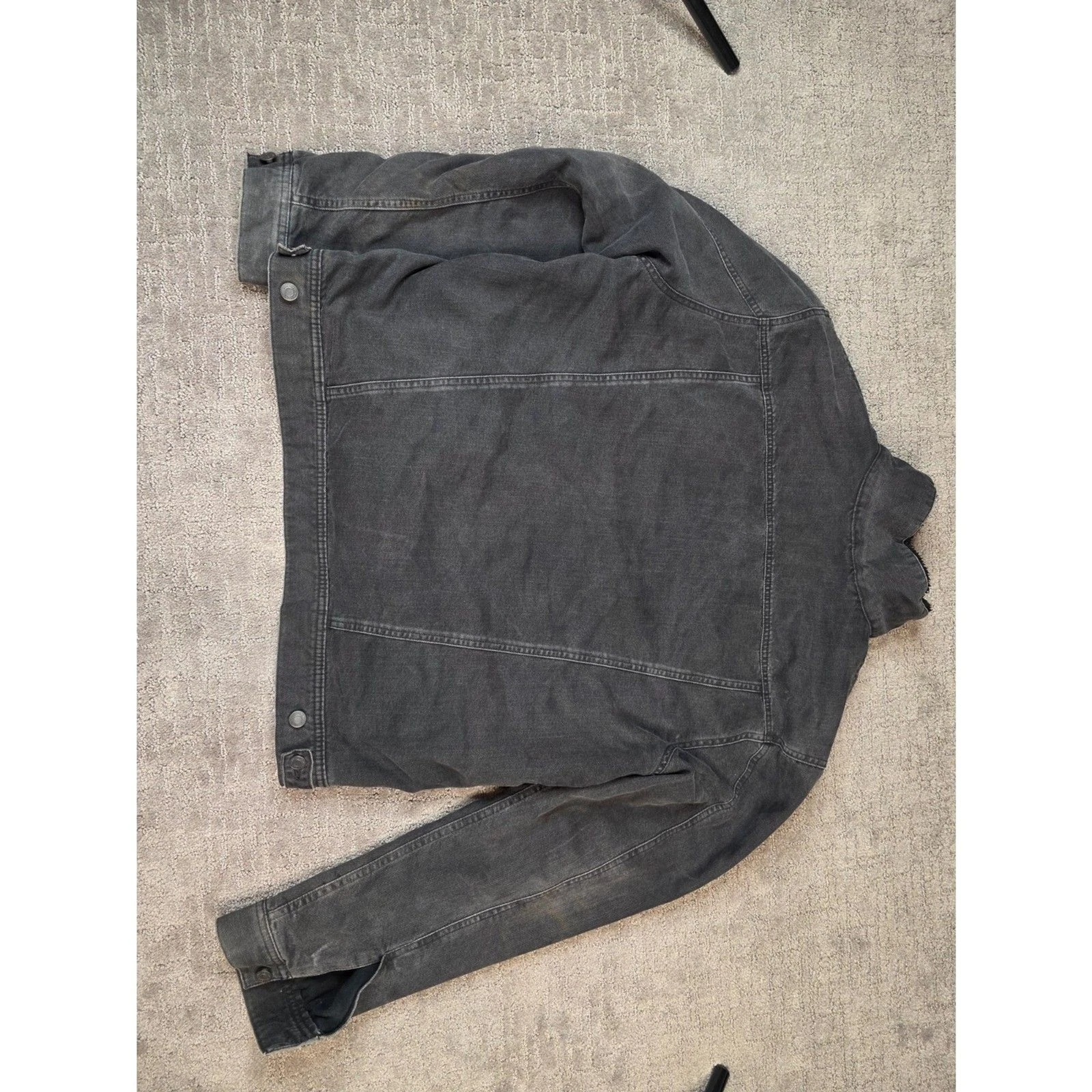 Old Navy Black Wash Sherpa Lined Denim Trucker Jacket Size XL - product detail image 2