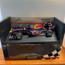 Minichamps Red Bull F1 Sebastian Vettel No.5 1/18 Collectible 15+
