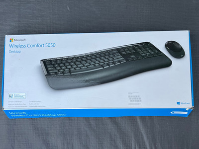 Microsoft 5050 Wireless Comfort Desktop Tastatur Maus Deutsches QWERTZ