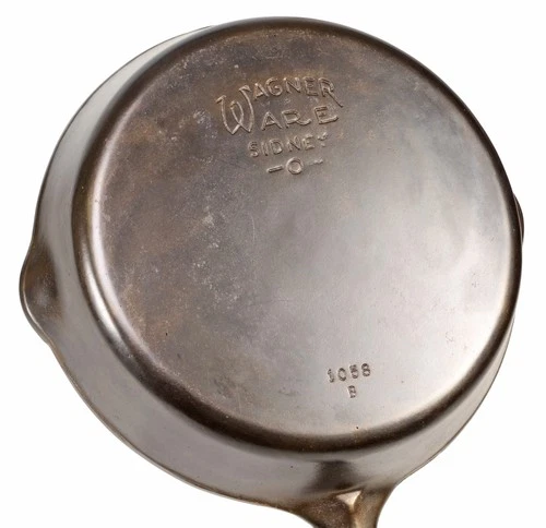 Vintage Wagner Ware No 8 (1058B) Cast Iron Skillet Fine Finish Ex Restored Cond