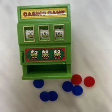 **Title:** Sanrio Kerokerokeroppi Mini Slot Machine Toy, Heisei Retro, Good