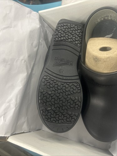 Dansko Xrp 2.0 Waterproof Black Pull Up - Picture 5 of 9