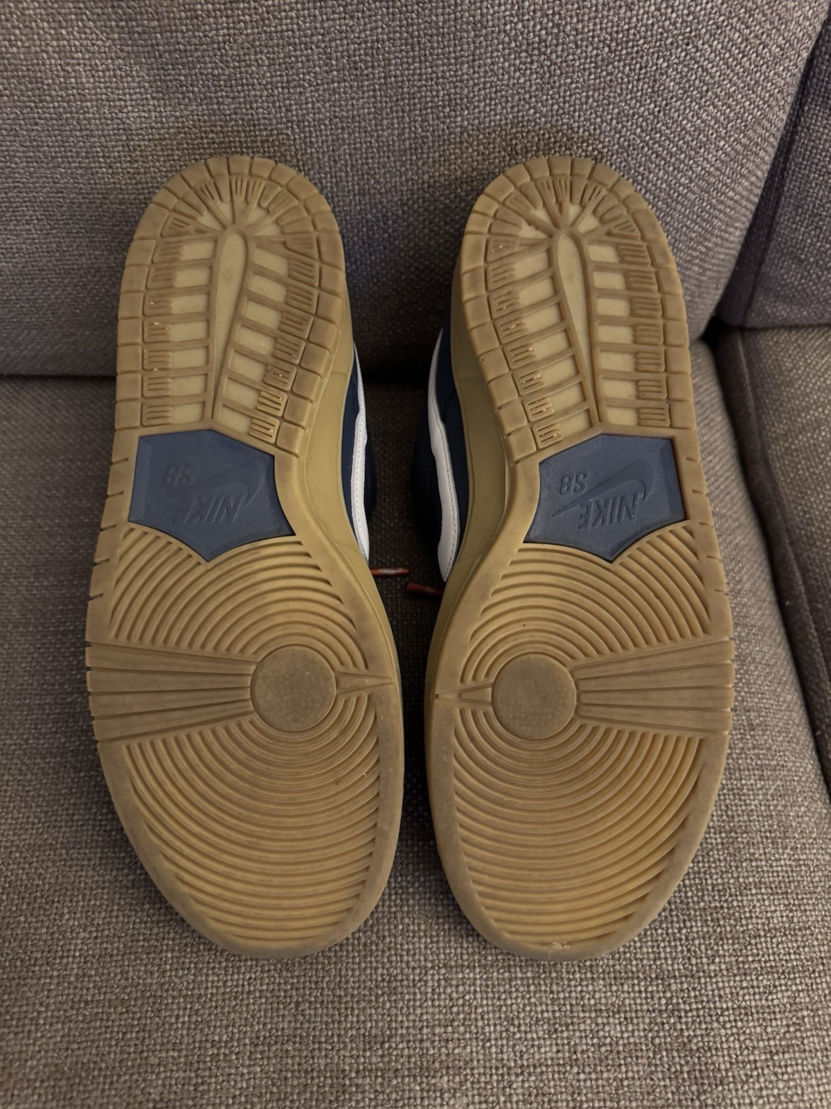 Nike SB Dunk Low Pro Navy White Gum FJ1674-400 Size 10.5 thumbnail 4