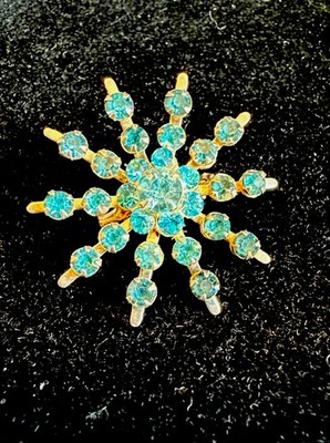 Vintage 1.5 Blue Atomic Snowflake Brooch Gold Tone Rhinestone Unsigned Coro