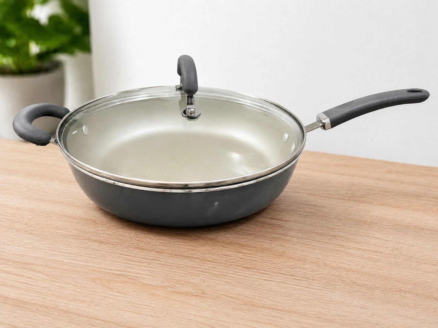 Rachael Ray 12.5” Nonstick Deep Skillet Fry Pan with Glass Lid Gray Cookware