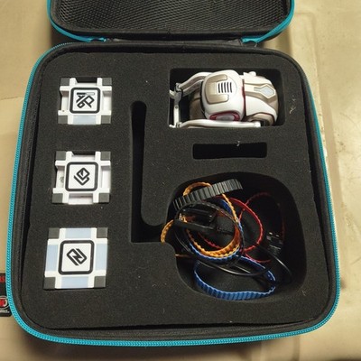 Anki Cozmo Robot Cosmo 300-00046 READ (AS-IS UNTESTED) Case & Blocks
