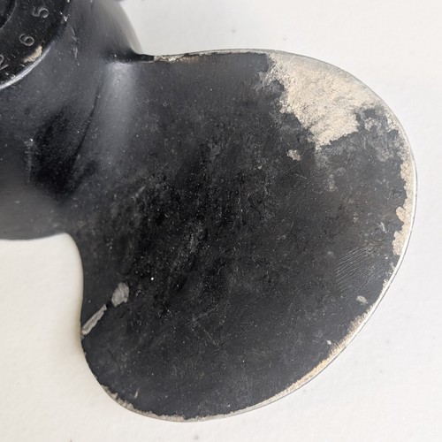 Chrysler 8.5 x 10 A346265 Aluminum Propeller For 20 - 25HP 1968-78 Used Fair - Picture 11 of 13