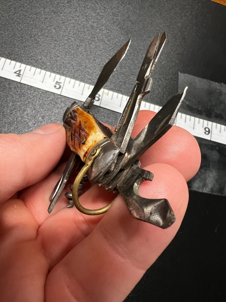 Cuchillo de supervivencia con mango de ciervo multiherramienta Mini Explorer de colección Boy Scout Foto 4 de 4