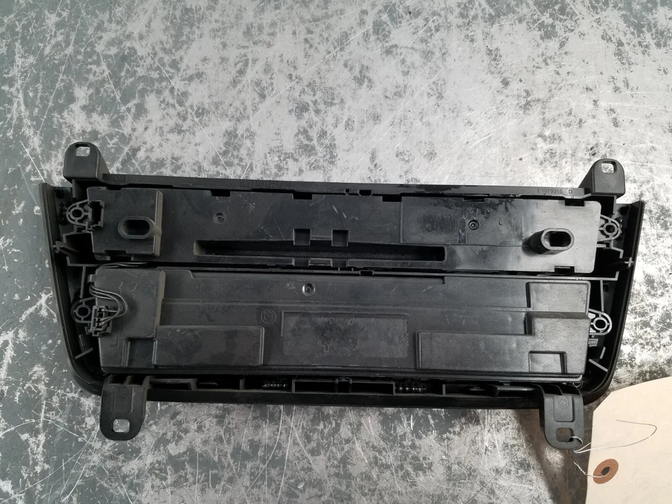 BMW M3 E92 2009 08 09 10 11 12 13 climatización/placa frontal de radio #2369 H2 Foto 3 de 4