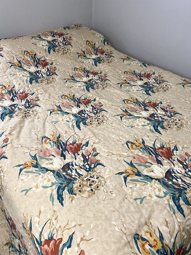 Vtg Ethan Allen King Comforter Bedspread 120x120 Floral Tulips Pink Blue Heavy! - Picture 4 of 11
