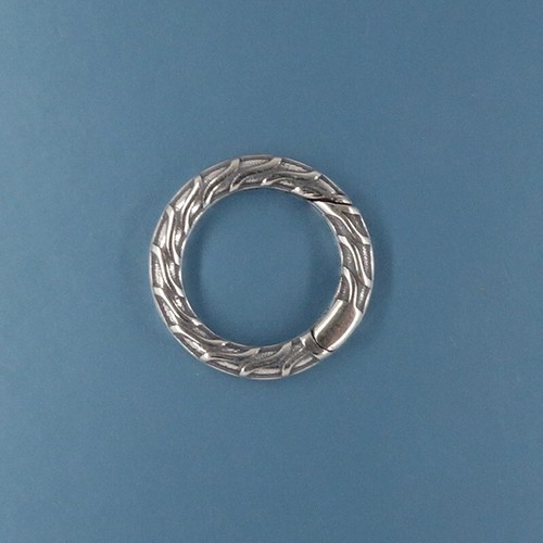 Conector/acortador de cierre de eslabones de anillo de rosquilla redondo remolino de plata esterlina #44078 - Imagen 1 de 4