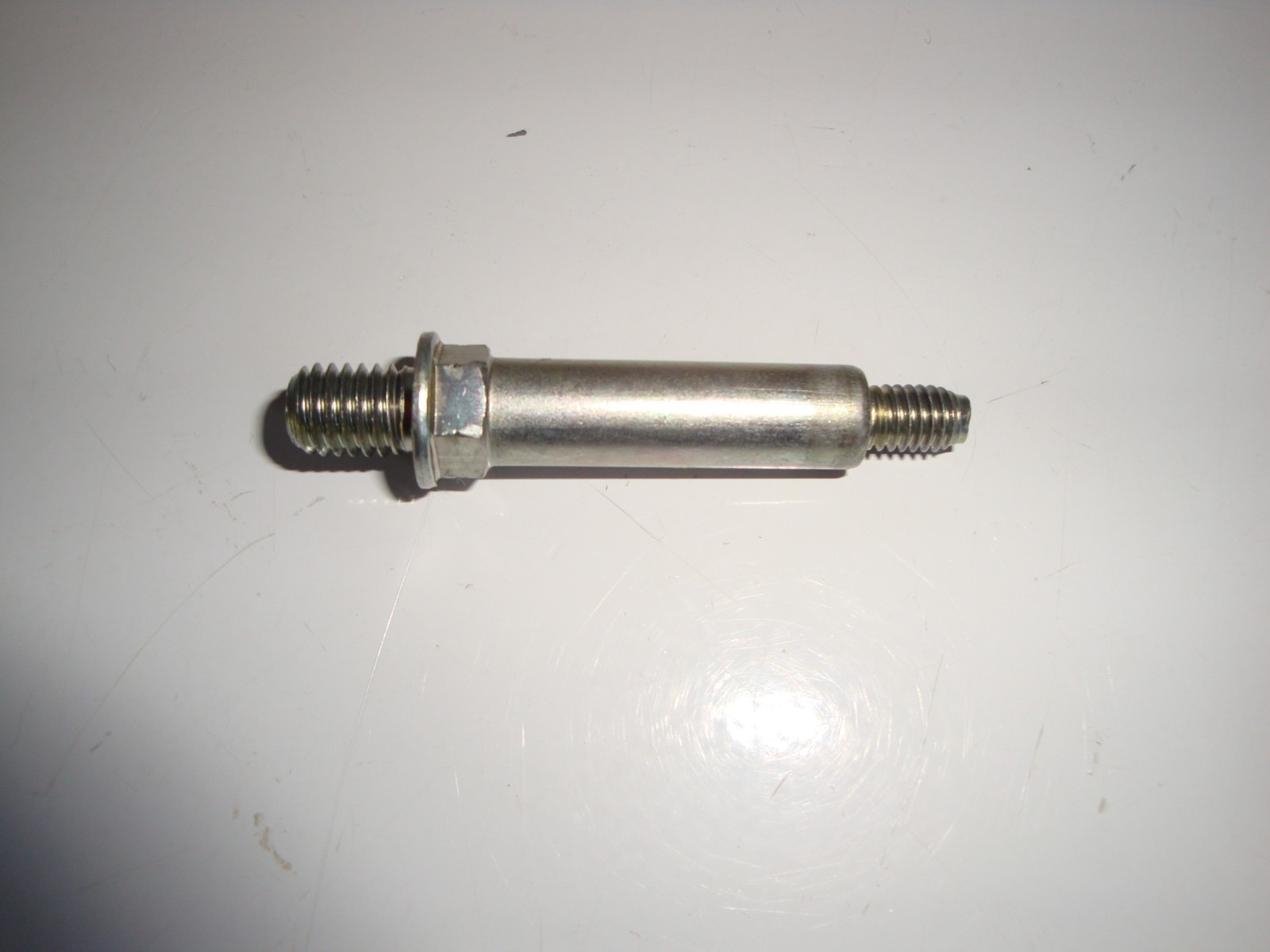 X1 OEM VALVE COVER BOLT STUD FOR 9701 HONDA CRV CRV (LONG STUD 58MM