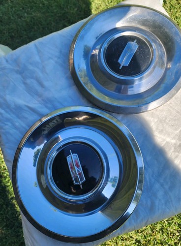1966-1967 Oldsmobile Toronado OEM Wheel Center Rim Cap Hub Cover Dog Dish ROCKET