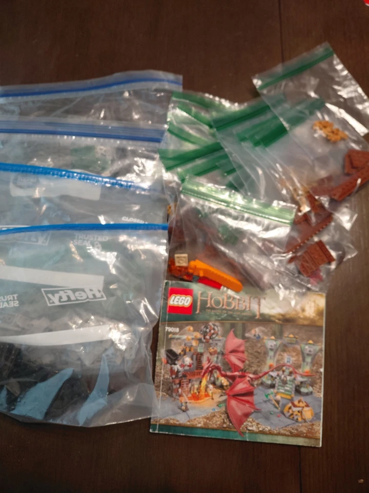 LOTE LEGO LOTR: The Lonely Mountain 79018 Set Con Instrucciones 99% Completo Foto 2 de 2