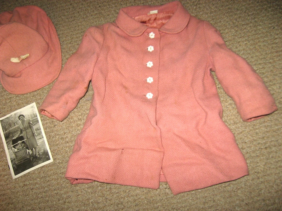 Abrigo y gorro rosa infantil vintage abrigo infantil antiguo años 40 con foto Foto 2 de 4