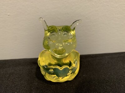 Fenton Art Uranium Vaseline Glass Love Luv Bug Mint | eBay