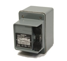 Siemens SMFFW1 Manual Starter 1 Pole Toggle On/Off Type FW1 277VAC 1 HP NEW