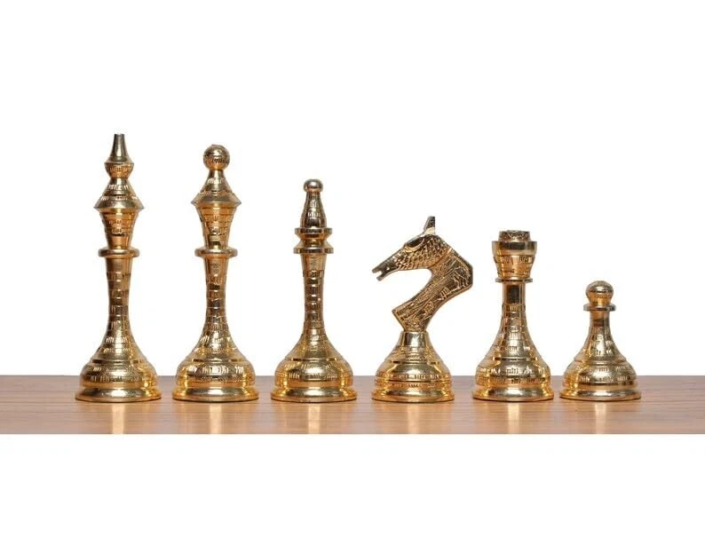 Brass Metal Luxury Chess set, Pieces & Board game antique collectibles vintage - Image 4 of 4