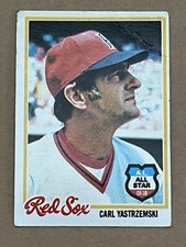1978 TOPPS - CARL YASTRZEMSKI RED SOX #40 CREASE UPPER RIGHT CORNER
