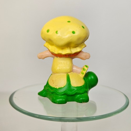VINTAGE STRAWBERRY SHORTCAKE APPLE DUMPLING W/ TEA TIME TURTLE PVC FIGURINE 1981 - Picture 3 of 4