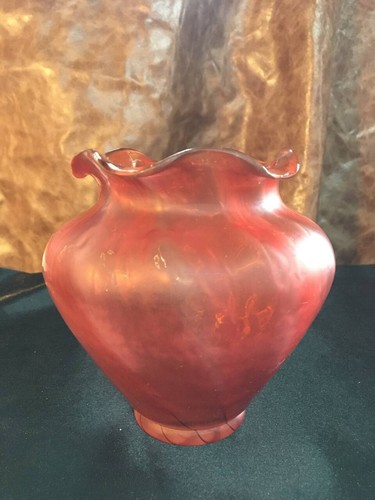 One of a kind - Bohemian Chez Kralik Loetz Lotz Cranberry Ruby Glass Vase - Picture 6 of 6