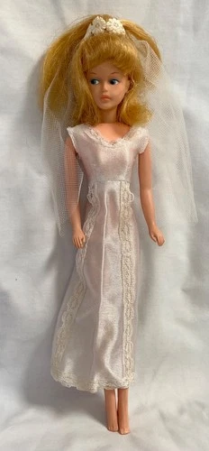 Vintage Early 60's Tressy Doll - Ist Generation -No Key -